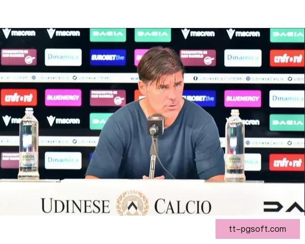 乌迪内斯赛季初解雇主教练索蒂尔球队面临新挑战与调整 乌迪内斯赛季初解雇主教练索蒂尔球队面临新挑战与调整