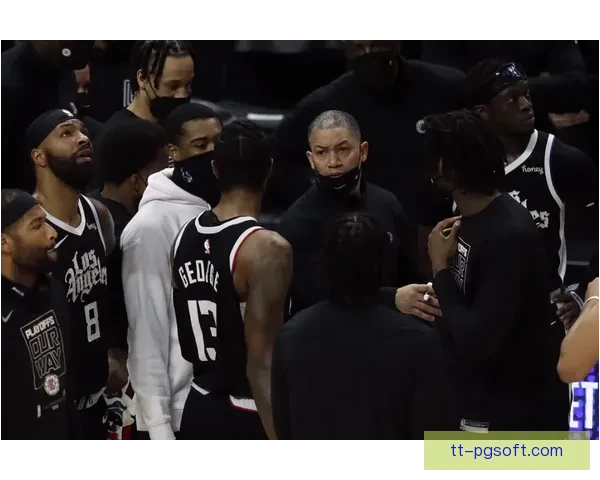 勒纳尔重掌沙特国家队教鞭首秀即零封对手防线重塑展现铁血气质