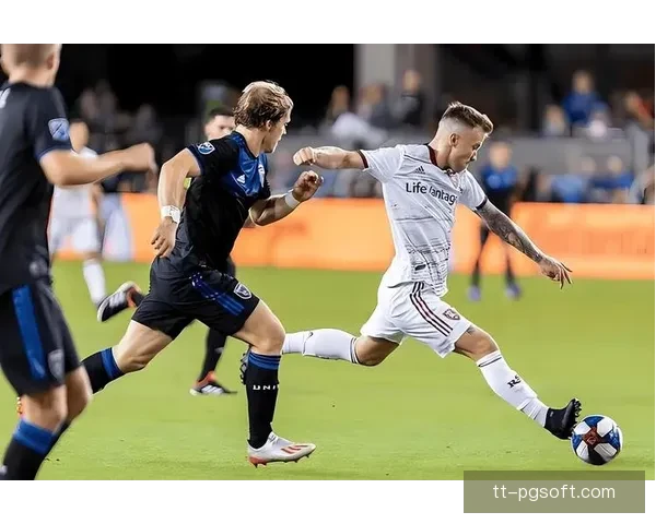 皇家盐湖城主场狂胜达拉斯队三球大捷点燃美职联争冠气势震撼全场